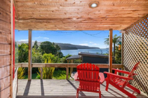 Lakeside Lookout - Lake Tarawera Holiday Home